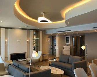 Rodos Palace Hotel - לאליסוס - טרקלין