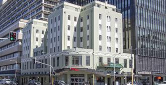 Hotel Waterloo & Backpackers - Wellington - Building