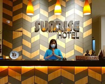 Sunrise Hotel Jogja - Depok - Recepción