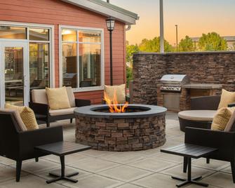 Residence Inn by Marriott Portland Vancouver - Vancouver - Patio
