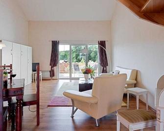 Baltic Freizeit Camping- und Ferienpark Markgrafenheide - Warnemünde - Wohnzimmer