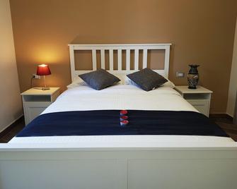 Giulya Guesthouse - Rome - Bedroom
