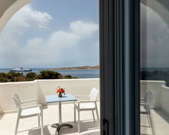 Stratos Apartments & Studios - Parikia - Balcon