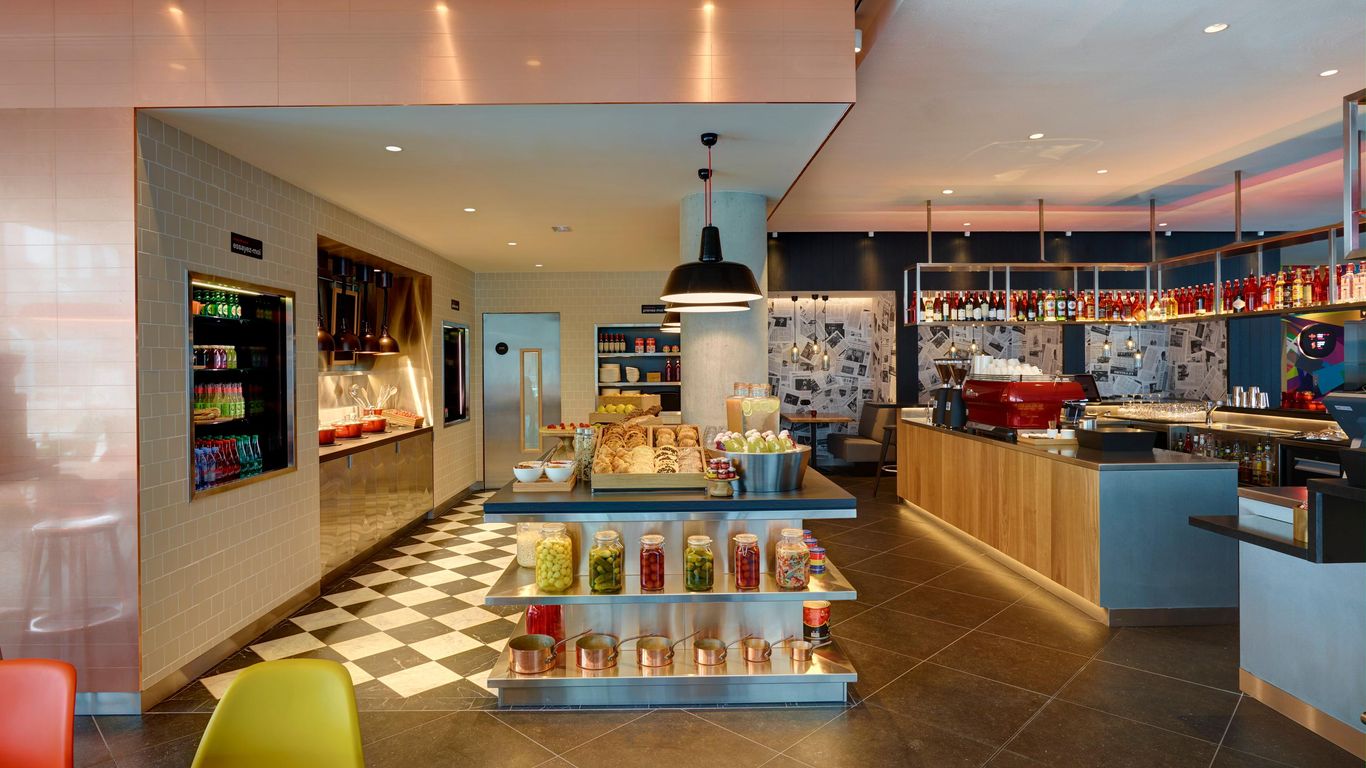 citizenM Paris La Defense