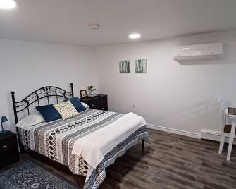 Come for work or pleasure! This safe, quiet, 1 Prsn unit is centrally located! - Bridgewater - Schlafzimmer