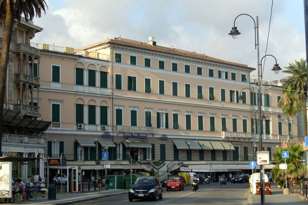 Grand Hotel Mediterranée - Genova - Rakennus