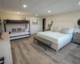 Totally Remodeled Cozy Apartment. 2.5 miles to Delaware Turf! - Frederica - Habitación