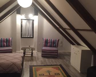 The Cottage with thatched reed rooftop - Keszthely - Living room