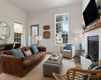 Lakeside Dreams at River Rocks Plantation - Guntersville - Soggiorno