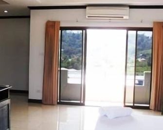 Kamala Phuyai Resort - Kamala - Room amenity