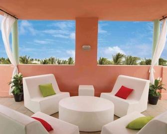 Diamond Resorts Crescent Resort on South Beach - 1 Bedroom - Miami Beach - Balcony