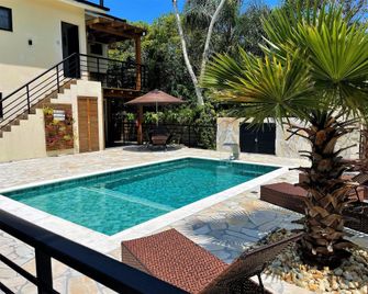 Casa Privativa com Piscina na Barra da Ferrugem/SC - Garopaba - Pool