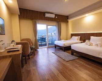 هوتل داشين - بوخارا - غرفة نوم