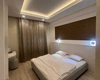 Armon Apart Hotel - Khujand - Bedroom