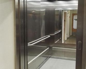 Kylpylähotelli Pohjanranta - Kemi - Gang