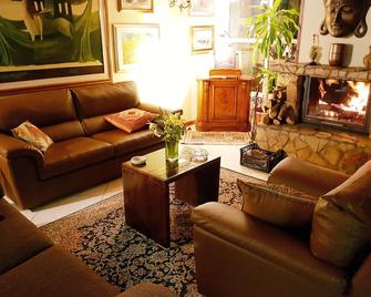 B&B Welcome - Pedara - Living room