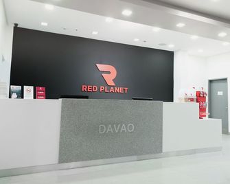 Red Planet Davao - דבאו - דלפק קבלה