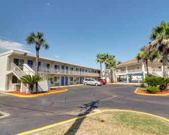Motel 6 Destin Fl - Destin - Building