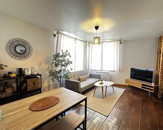 Parenthèse Alsacienne - Schiltigheim - Living room