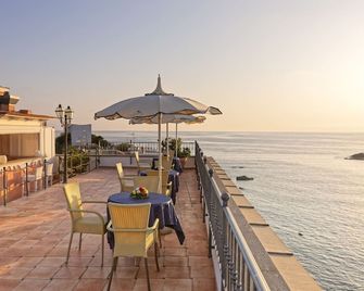 Hotel Nettuno - Forio - Balcón