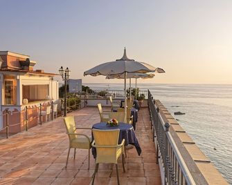Hotel Nettuno - Forio - Balkon