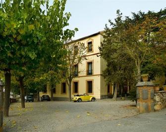 Hotel Rural y Apartamentos Villa Engracia - L'Espluga de Francoli - Building