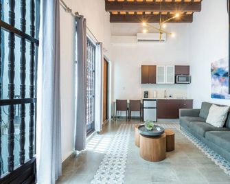 153 Luna by Stay with Bear - San Juan - Sala de estar