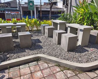 Viva Hotel Kediri, Azana Hotels Collection - Kediri