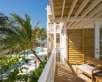Casa Del Sol Beach Resort - Duck Key - Balcón