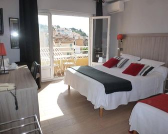 Hotel Espadon bleu - Bormes-les-Mimosas - Habitación