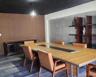 هوتل فيا إسيبانا - بنما سيتي (بنما) - غرفة طعام