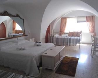 La casa dei nonni - Cisternino - Camera da letto