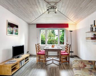 Small-residence - Berlin - Dining room
