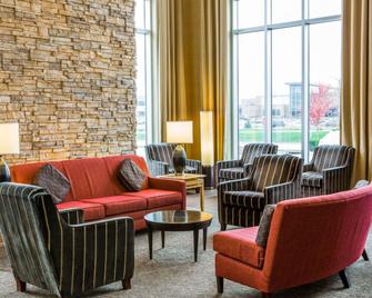 Cambria Hotel Appleton - Appleton - Salónek