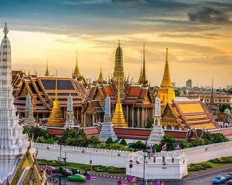 Dewan Bangkok - Bangkok