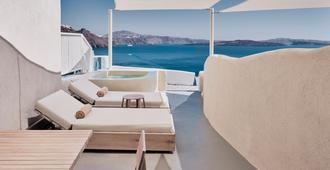Mystique, a Luxury Collection Hotel, Santorini - אויה - מרפסת