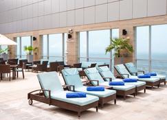 Royal M Hotel - Fujairah - Pool