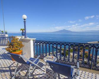 La Terrazza 38 - Sorrento - Ban công