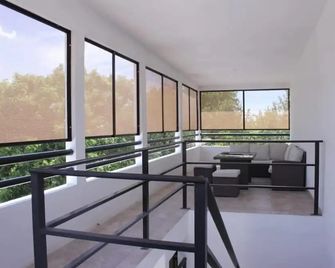 Cmg Suites - Ciudad Acuña - Balcony