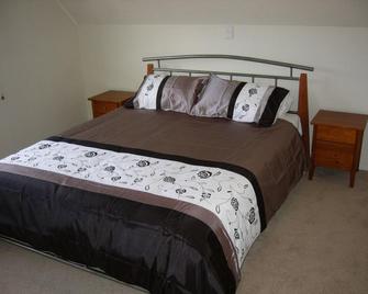 Pipinui Motel - Whangamata - Bedroom