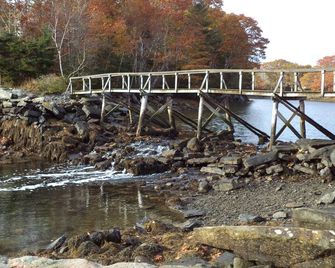 Olde Post Office Cottage at Pemaquid Point - Bristol - Pool