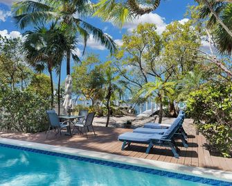 ~ SEA VISTA ~ A waterfront dream with private heated pool and boat launch. - Key West - Piscine