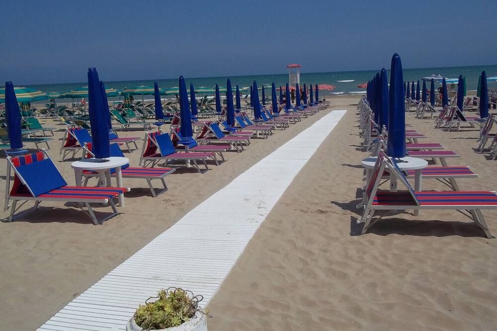 هوتل إيطاليا - سينيغاليا - شاطئ