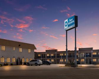 Best Western Nursanickel Hotel - Dalhart - Edificio