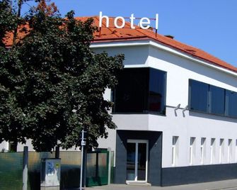 Strandhotel Alte Donau - Βιέννη - Κτίριο