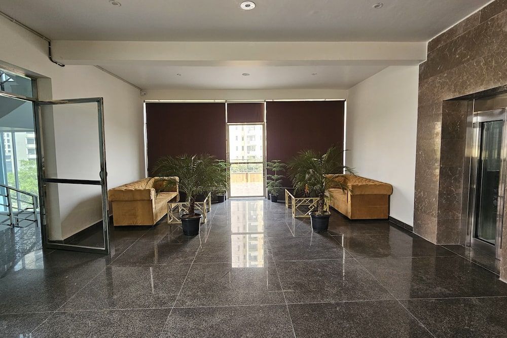 Hotel Ashirwad - Greater Noida - Lobby