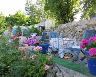Hostellerie Aspremont - Aspremont - Patio