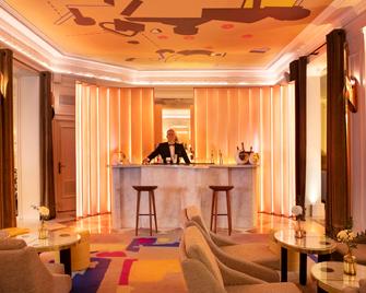 Hotel Vernet - París - Recepción