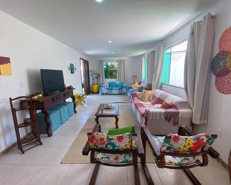 Casa Canto do Mar Guarajuba, between the beach and the lagoon - Guarajuba - Sala de estar