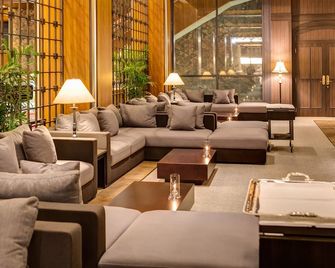 Okayama International Hotel - Okayama - Lounge